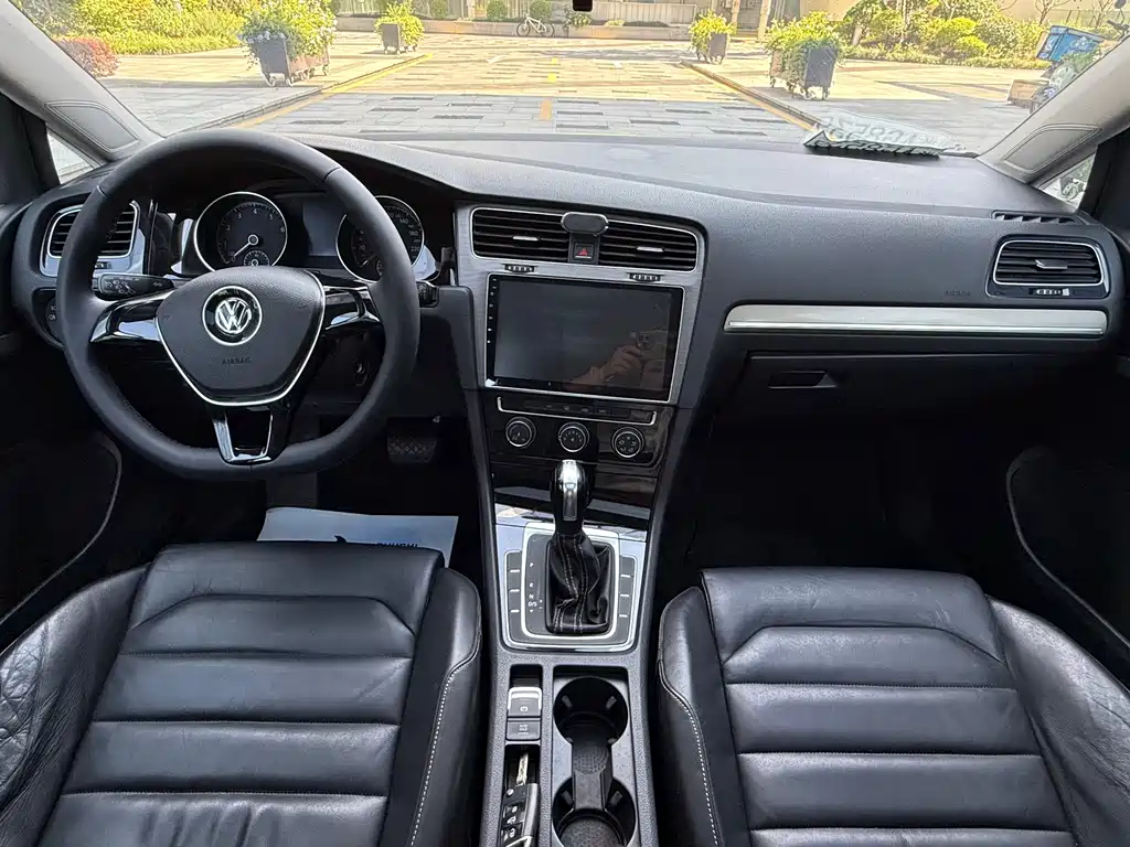 Golf 2016 1.4TSI 25th Anniversary Edition купить на сайте DeffCars
