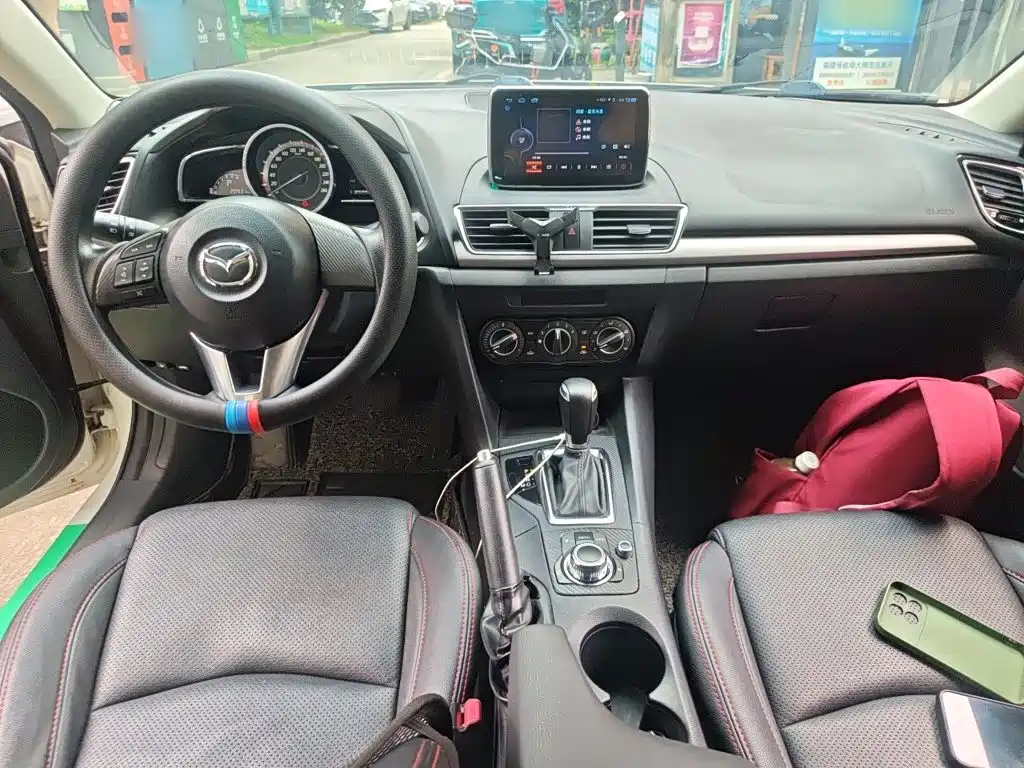 Mazda3 Angkesela 2016 sedan 1.5L automatic comfort type купить на сайте DeffCars