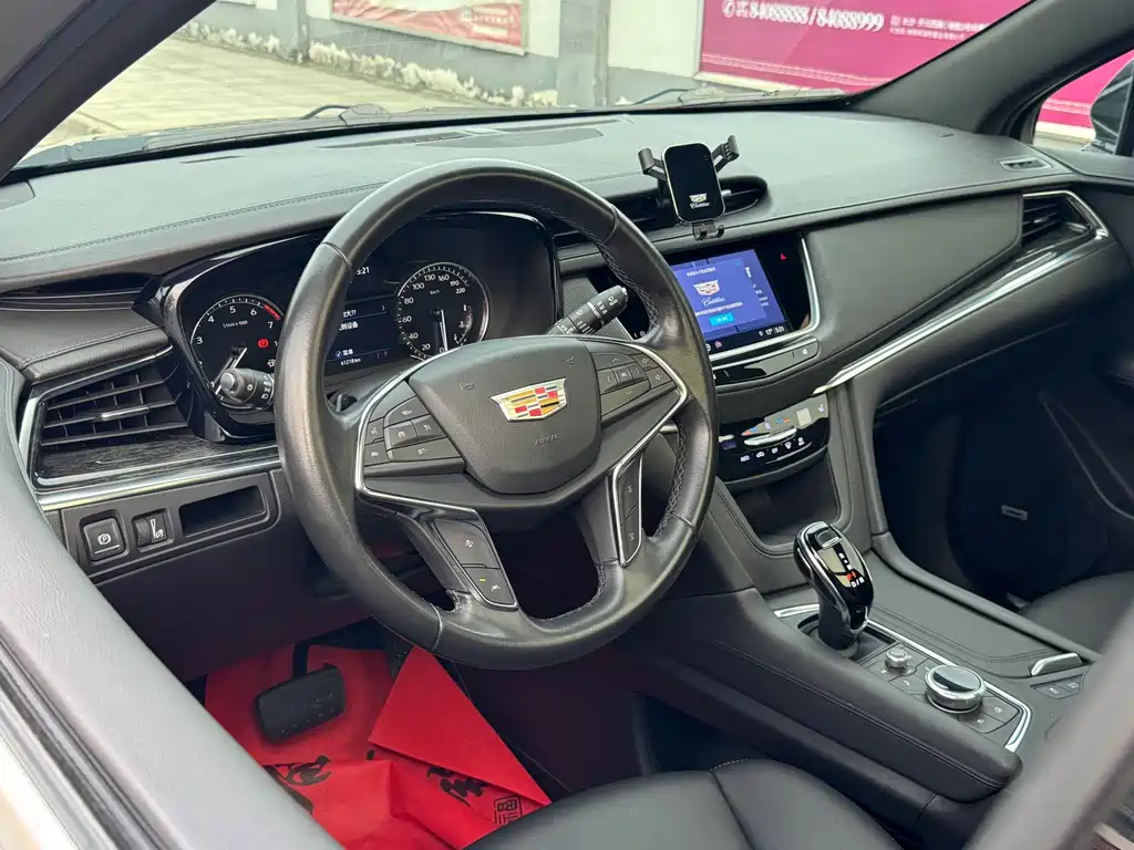 Cadillac XT5 2022 2.0T two-wheel drive luxury model купить на сайте DeffCars