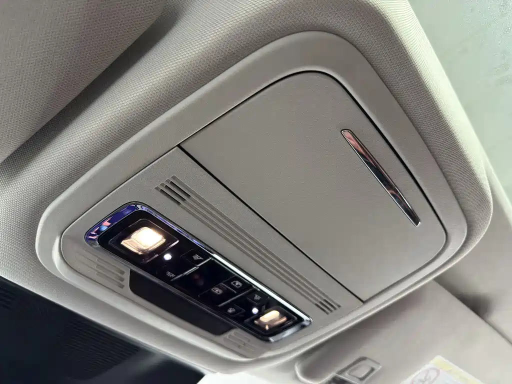 Lincoln Z 2025 2.0T Premium Edition купить на сайте DeffCars