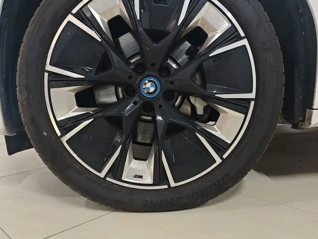 BMW iX3 2022 innovative model купить на сайте DeffCars
