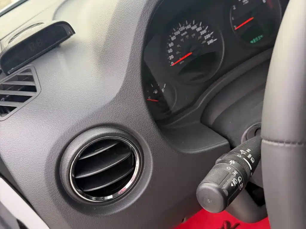 Compass imported 2013 2.0L two-wheel drive luxury version купить на сайте DeffCars