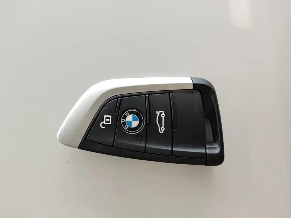BMW X2 2021 facelift sDrive25i M sports package купить на сайте DeffCars
