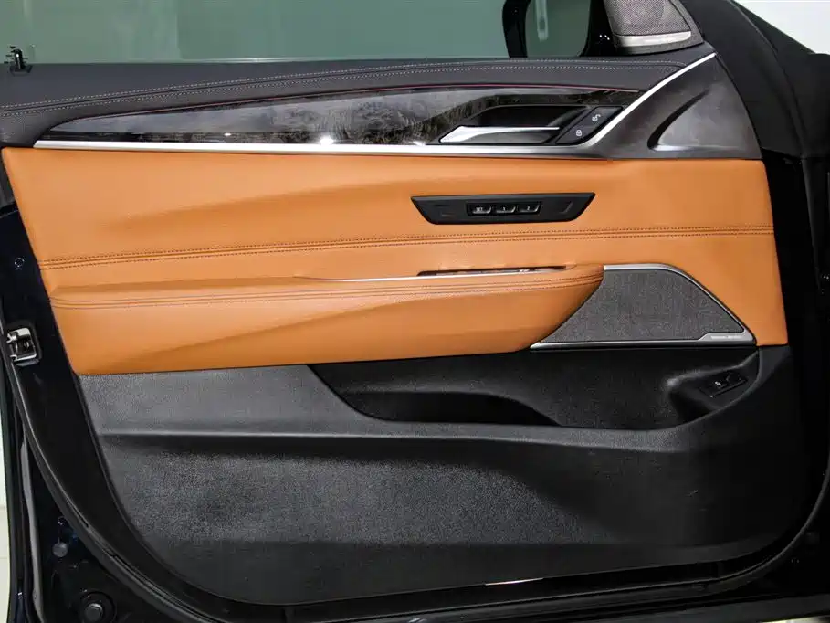 BMW 6 Series GT 2021 630i M Sports Package купить на сайте DeffCars