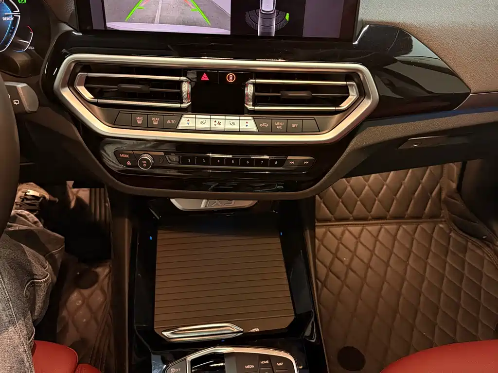 BMW iX3 2024 leading model купить на сайте DeffCars