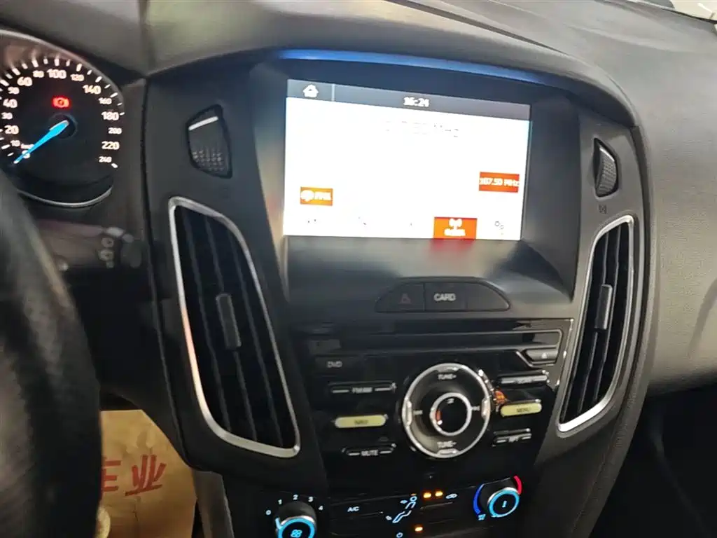 Focus 2018 hatchback classic 1.6L automatic comfort smart mobility version купить на сайте DeffCars