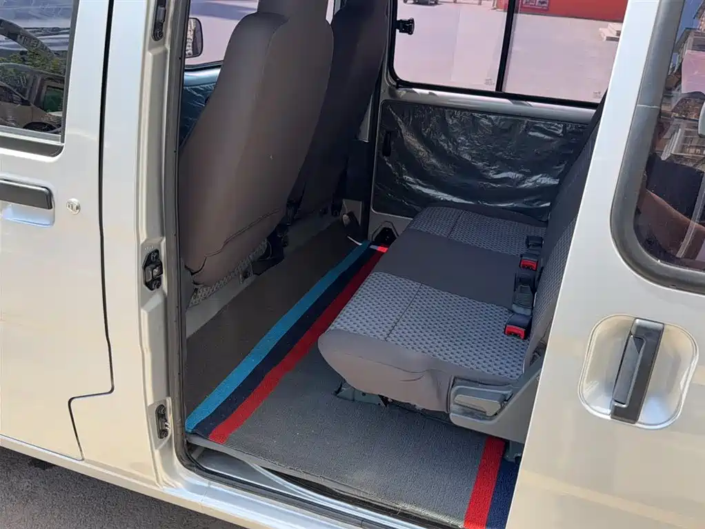 Wuling Zhiguang 2020 1.2L Practical National VI LSI купить на сайте DeffCars