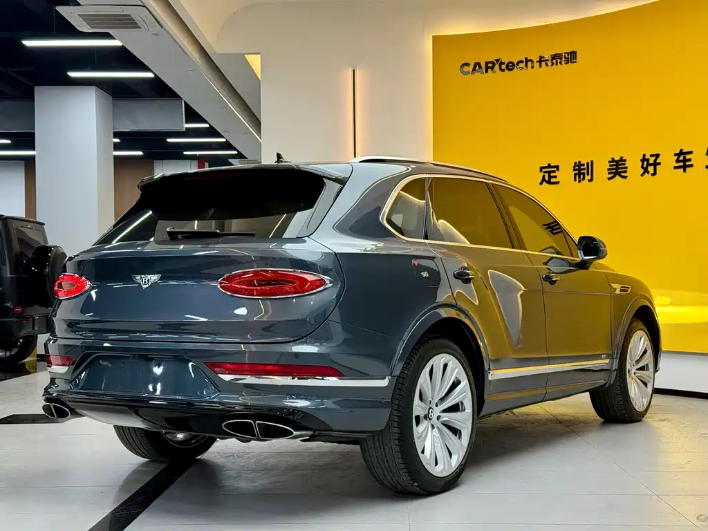 Bentayga 2021 4.0T V8 купить на сайте DeffCars