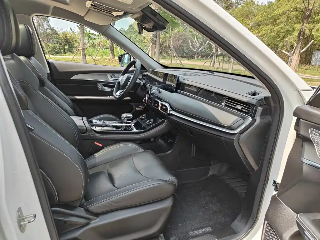 Jietu X70 PLUS 2021 model 1.6T DCT 6 seats купить на сайте DeffCars
