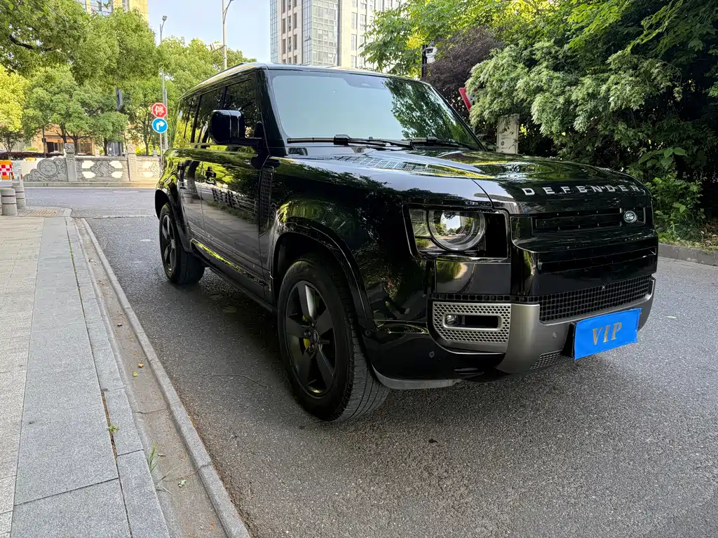 Land Rover Defender 2024 110 3.0T P400 X-DYNAMIC HSE купить на сайте DeffCars