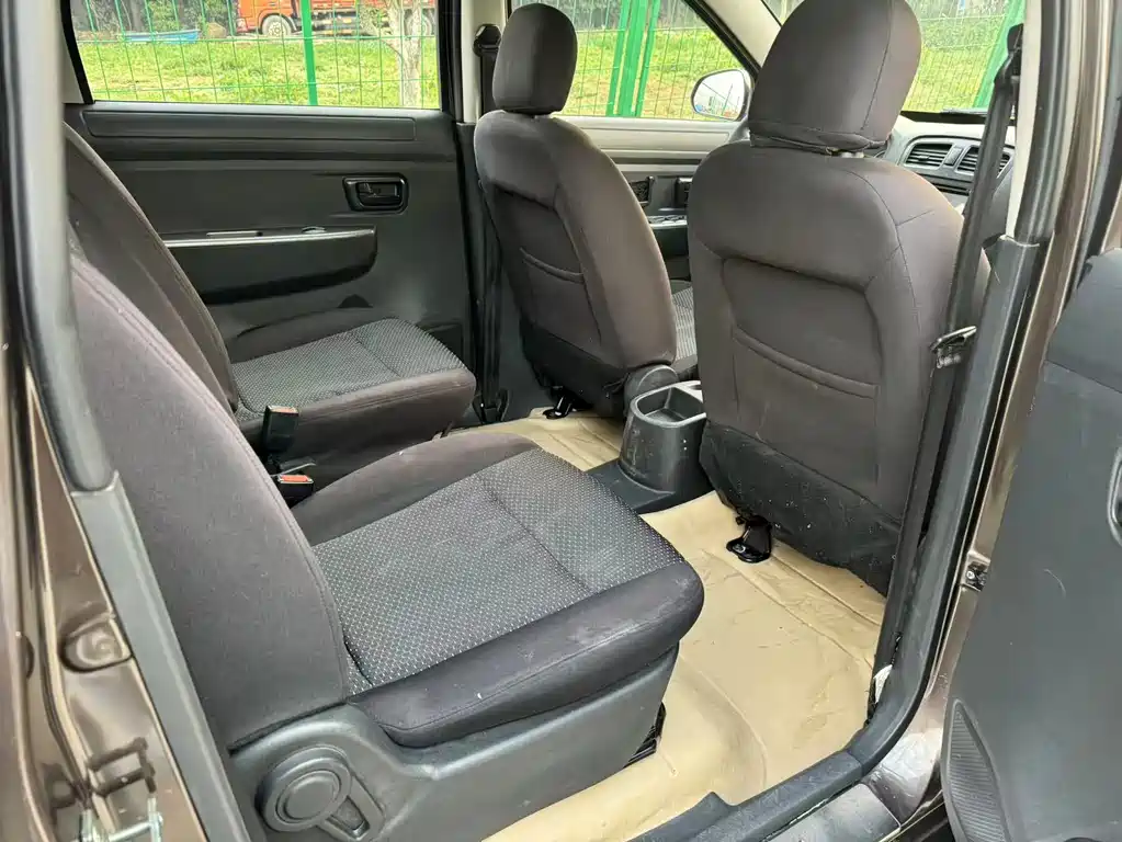 Fengguang 330 2016 1.5L manual enjoyment type DK15 купить на сайте DeffCars