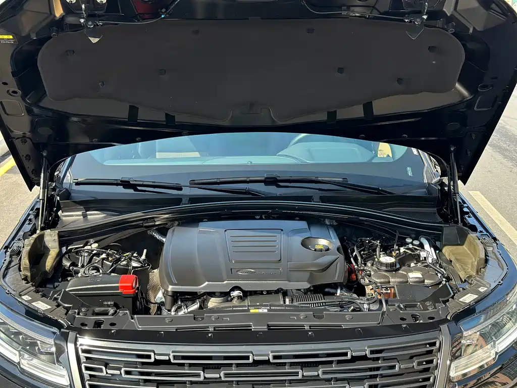 Range Rover Velar 2024 Dynamic HSE купить на сайте DeffCars