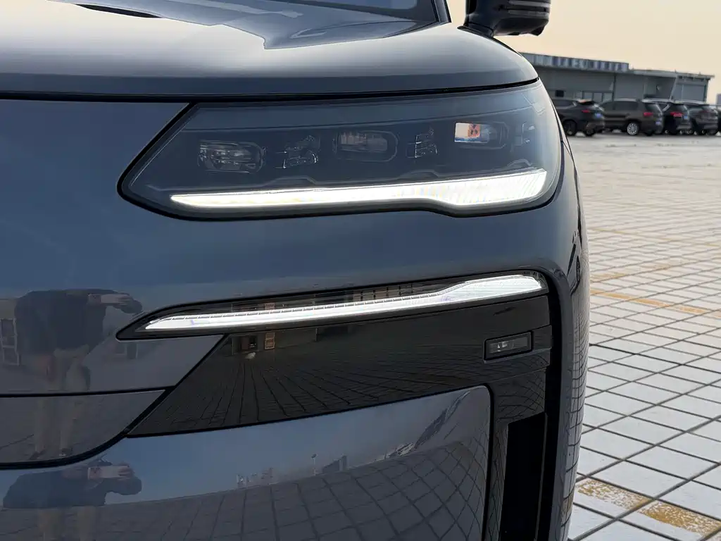 Denza N9 2025 Honor model купить на сайте DeffCars