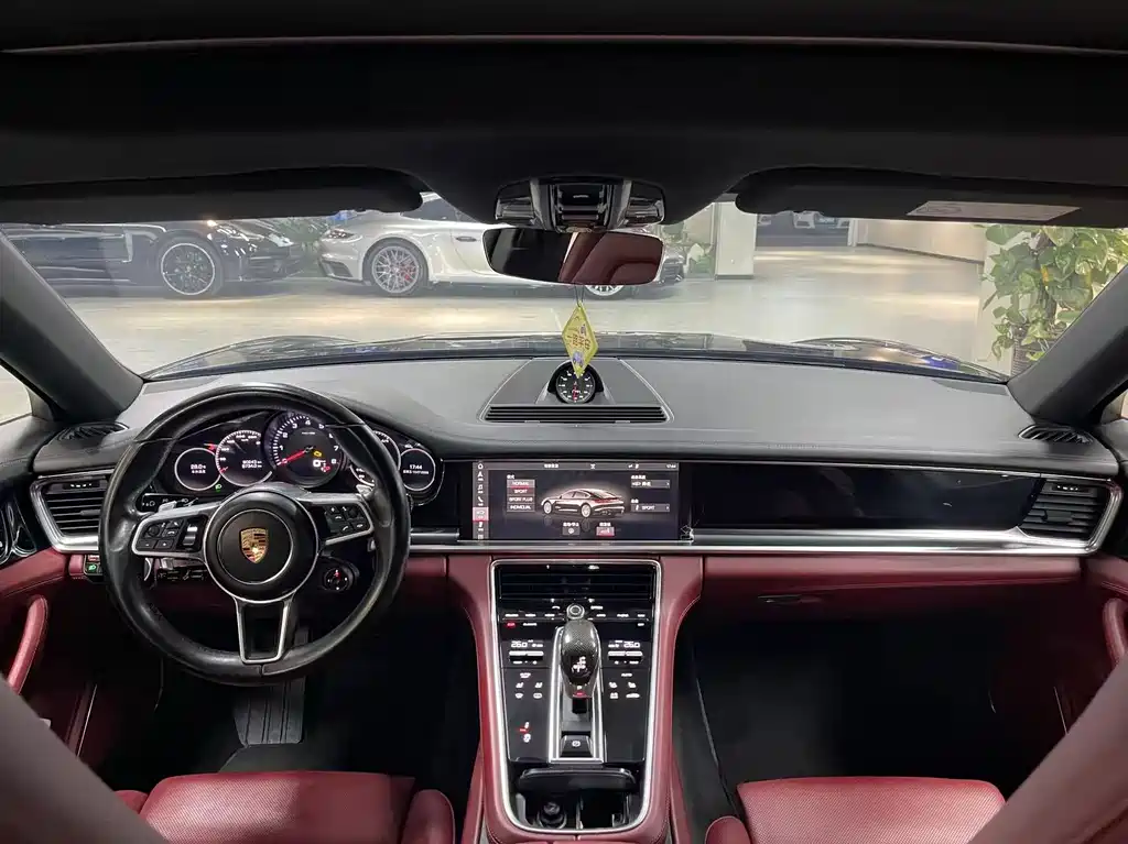 Panamera 2017 Panamera 4 Executive Extended Edition 3.0T купить на сайте DeffCars