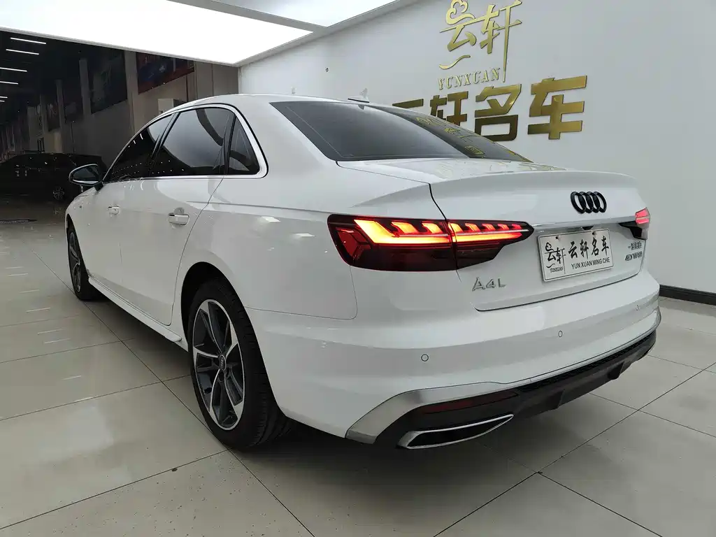 Audi A4L 2024 40 TFSI Fashionable and Dynamic купить на сайте DeffCars