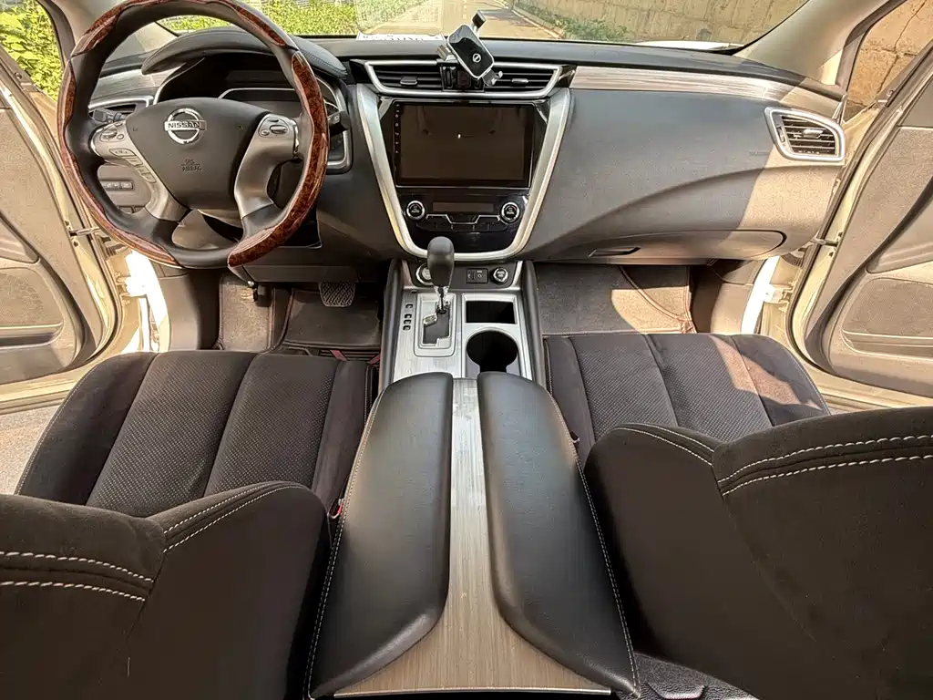 Loulan 2021 2.5L XE 2WD Elite Edition купить на сайте DeffCars