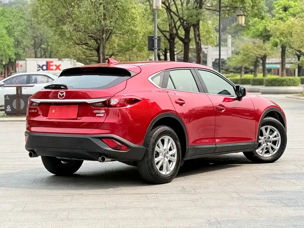 Mazda CX-4 2018 2.0L automatic two-wheel drive Blue Sky Vibrant Edition National V купить на сайте DeffCars