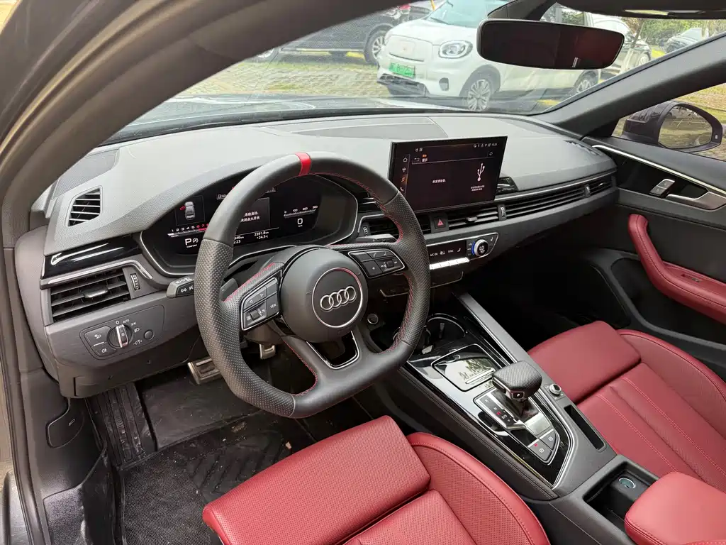 Audi A4L 2025 model 2 million Yuexiang version 40 TFSI luxury and dynamic model купить на сайте DeffCars