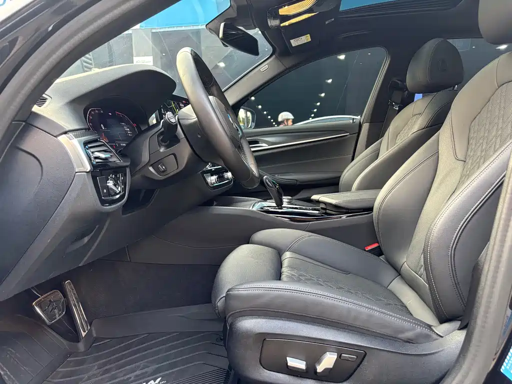 BMW 5 Series Imported 2021 525i M Sports Package купить на сайте DeffCars