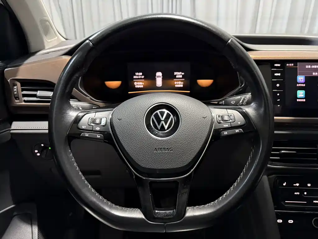 Tuyue 2022 280TSI two-wheel drive luxury version купить на сайте DeffCars