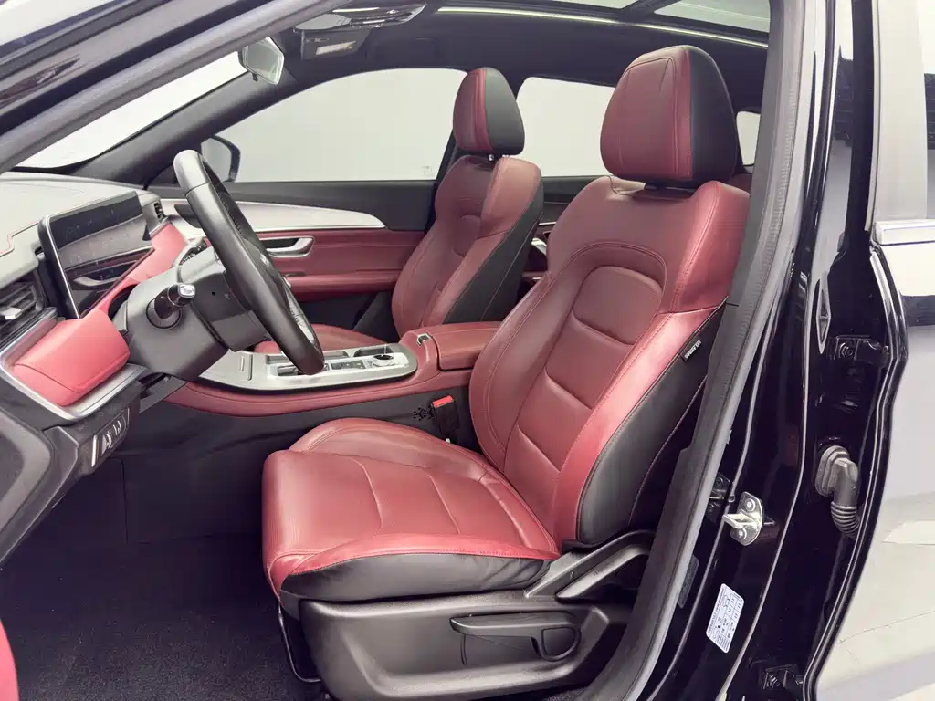 Jietu X70 PLUS 2023 model 1.5T DCT Ziqiang PRO 5 seats купить на сайте DeffCars