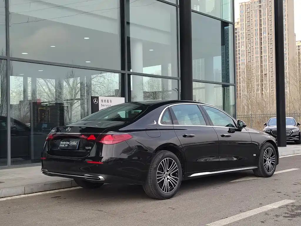 Mercedes-Benz E-Class 2024 E 260 L купить на сайте DeffCars