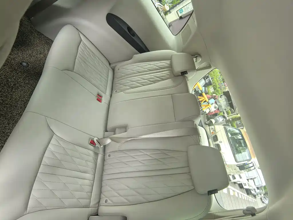Buick GL8 2022 Land Business Class 652T Luxury купить на сайте DeffCars