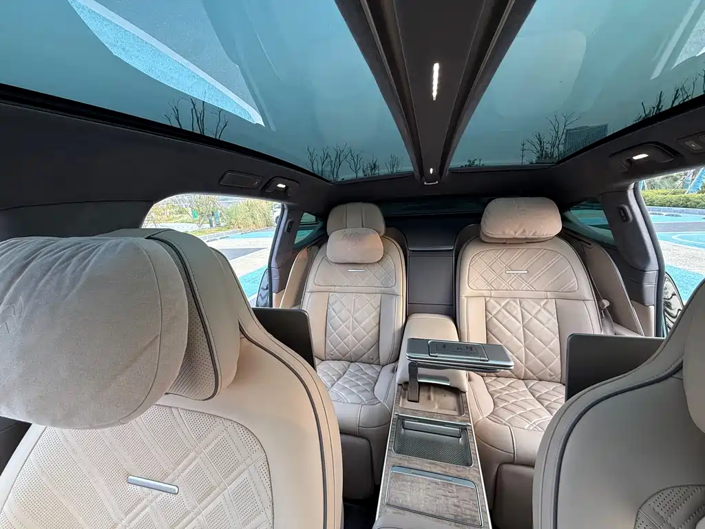 NIO ET9 2025 model 102kWh signature version купить на сайте DeffCars