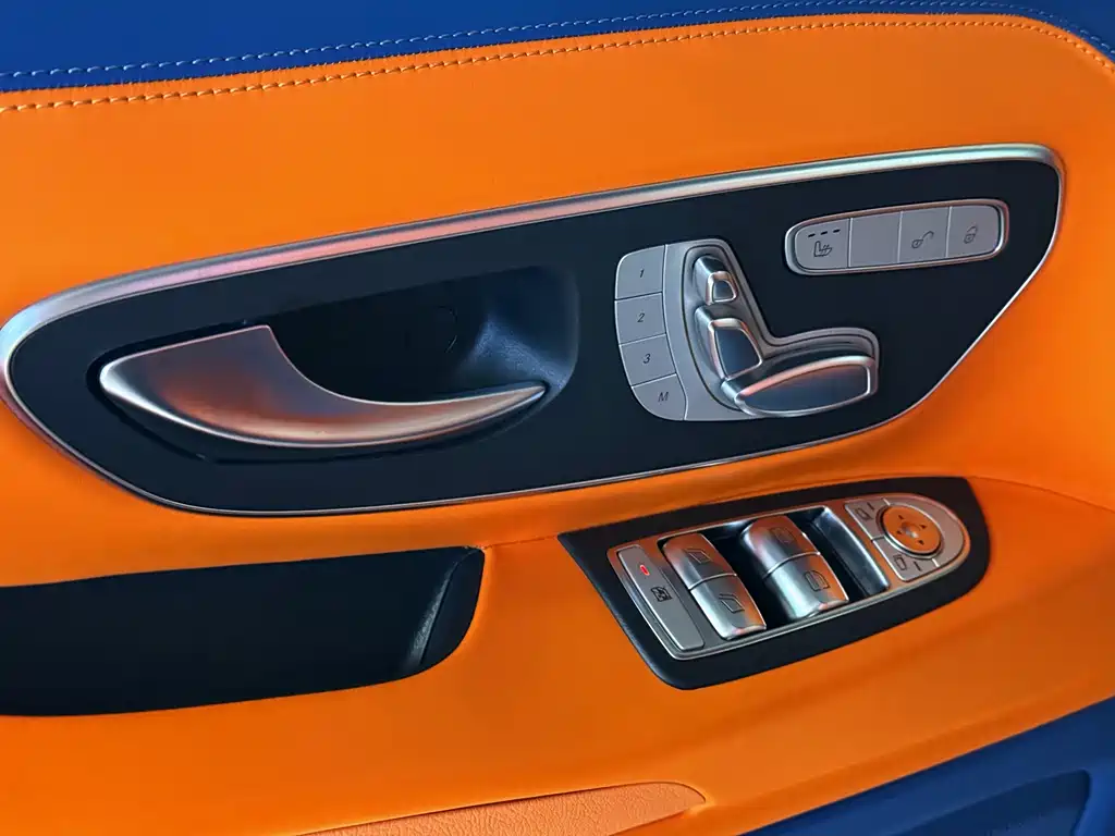 Vito 2023 2.0T Business Edition 7 seats купить на сайте DeffCars