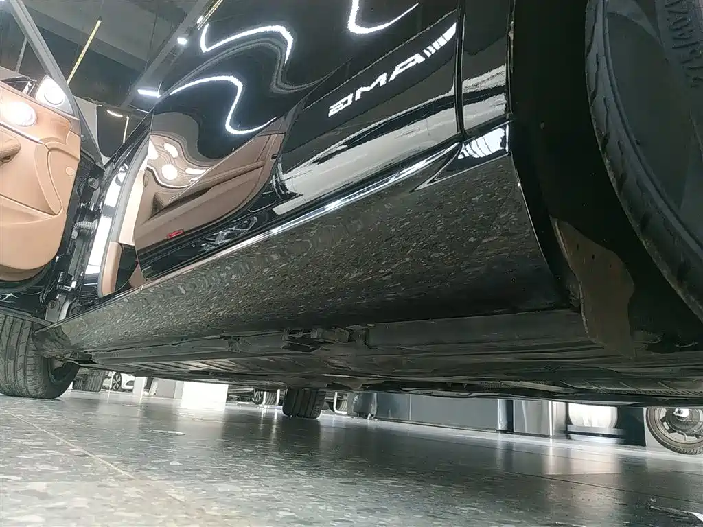 Mercedes-Benz E-Class New Energy 2022 Model 2 E 350 e L plug-in hybrid sedan купить на сайте DeffCars