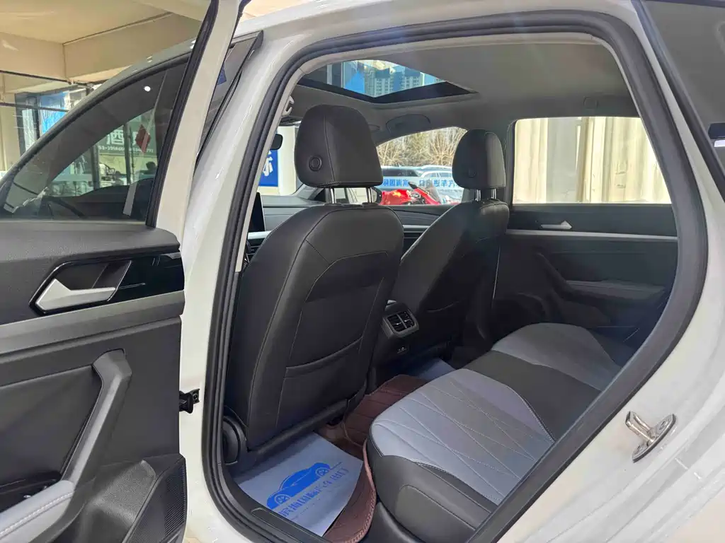 Lavida 2023 1.5L automatic 5 million version купить на сайте DeffCars