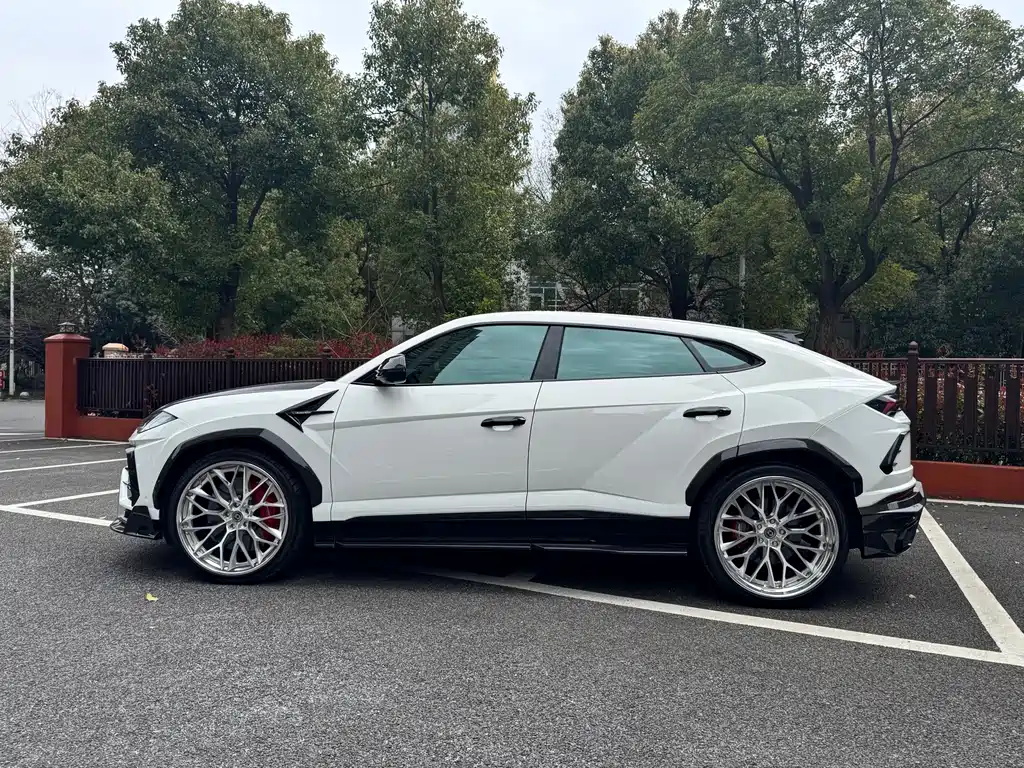 Urus 2021 4.0T V8 купить на сайте DeffCars