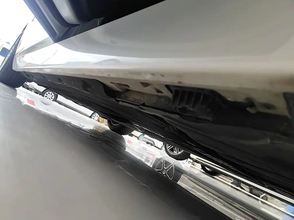 BMW 5 Series 2014 525Li Leading Model купить на сайте DeffCars