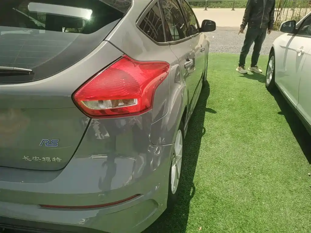 Focus 2018 hatchback classic 1.6L automatic stylish smart mobility version купить на сайте DeffCars