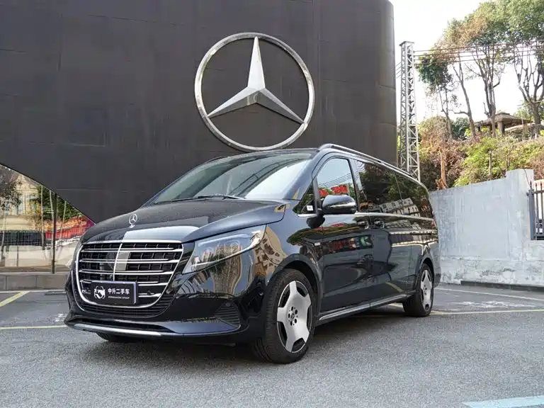Mercedes-Benz V-Class 2024 V 300 L Long Wheelbase Luxury Edition купить на сайте DeffCars
