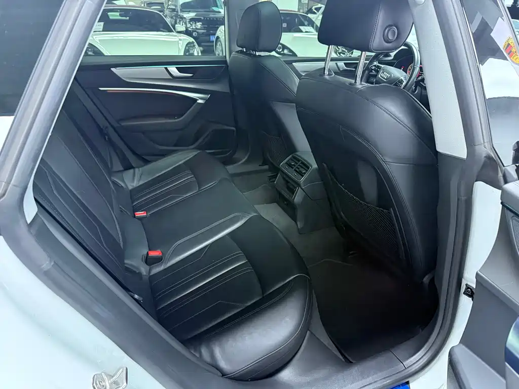 Audi A7 2021 45 TFSI Premium Selection купить на сайте DeffCars