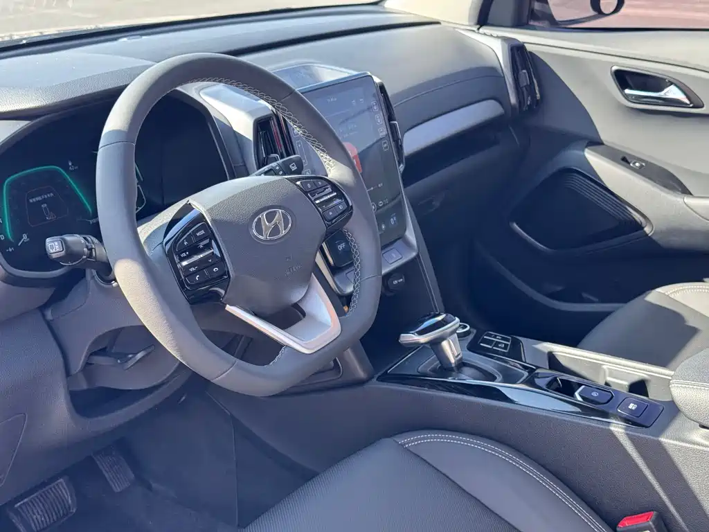 Beijing Hyundai ix35 2021 240TGDi DCT two-wheel drive GLS leading version купить на сайте DeffCars