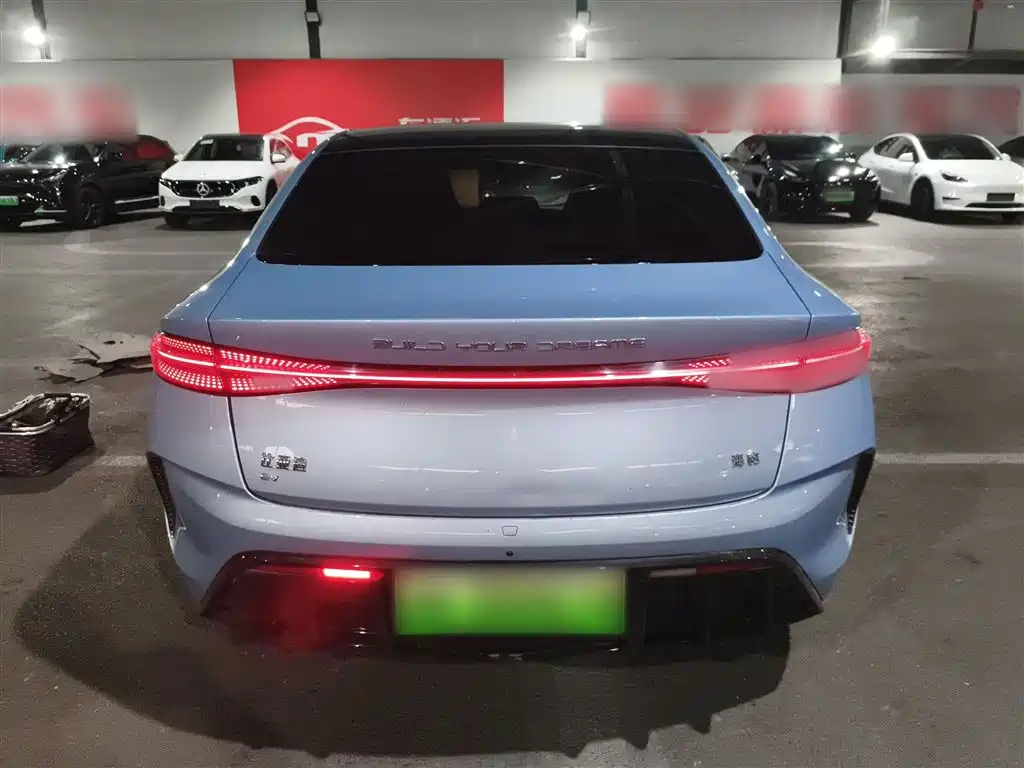 Seal 2023 Champion Edition 700km Premium Type купить на сайте DeffCars