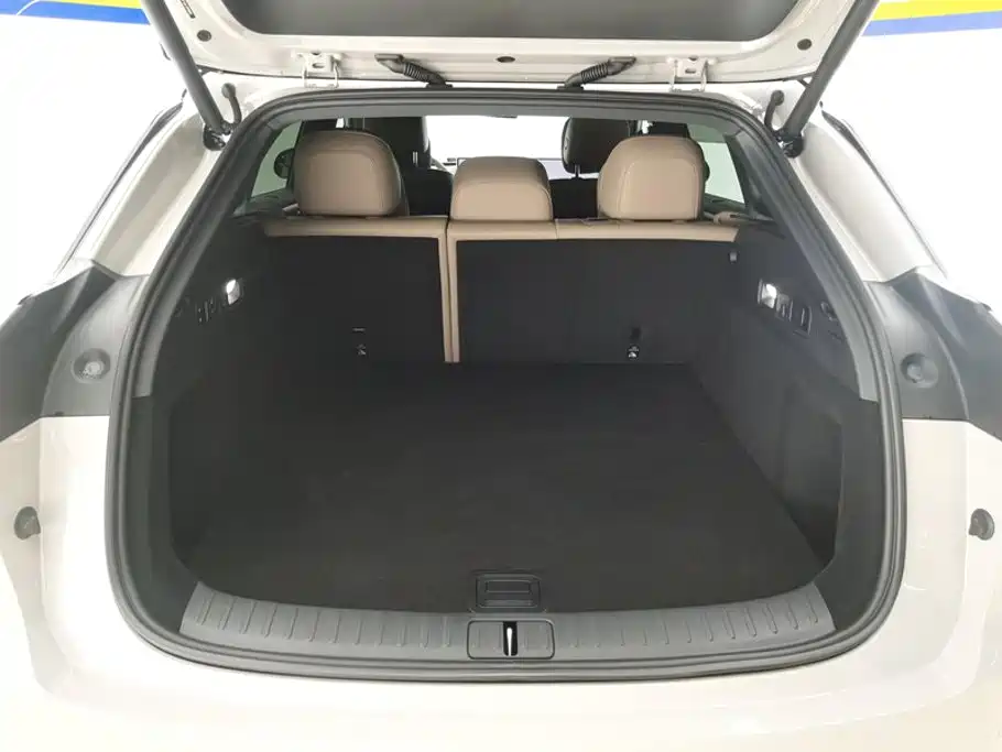 Ideal i6 2025款 四驱标准版 купить на сайте DeffCars