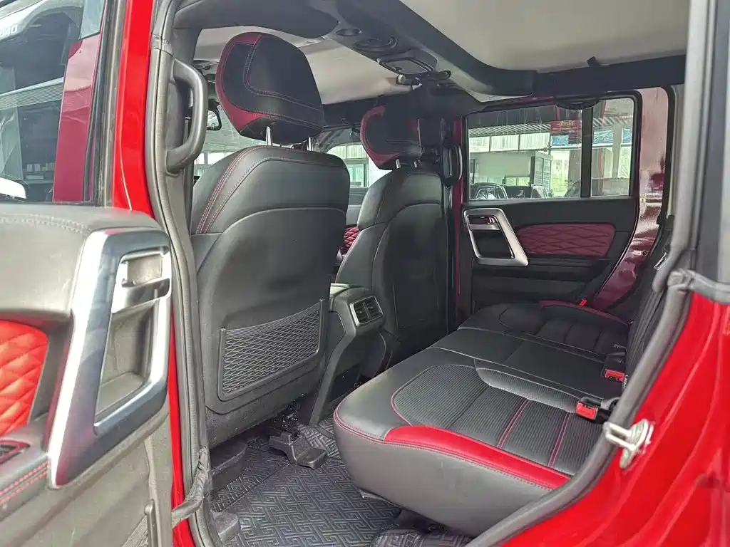 Beijing BJ40 2020 2.0T Automatic 4WD City Hunter Edition Extreme купить на сайте DeffCars