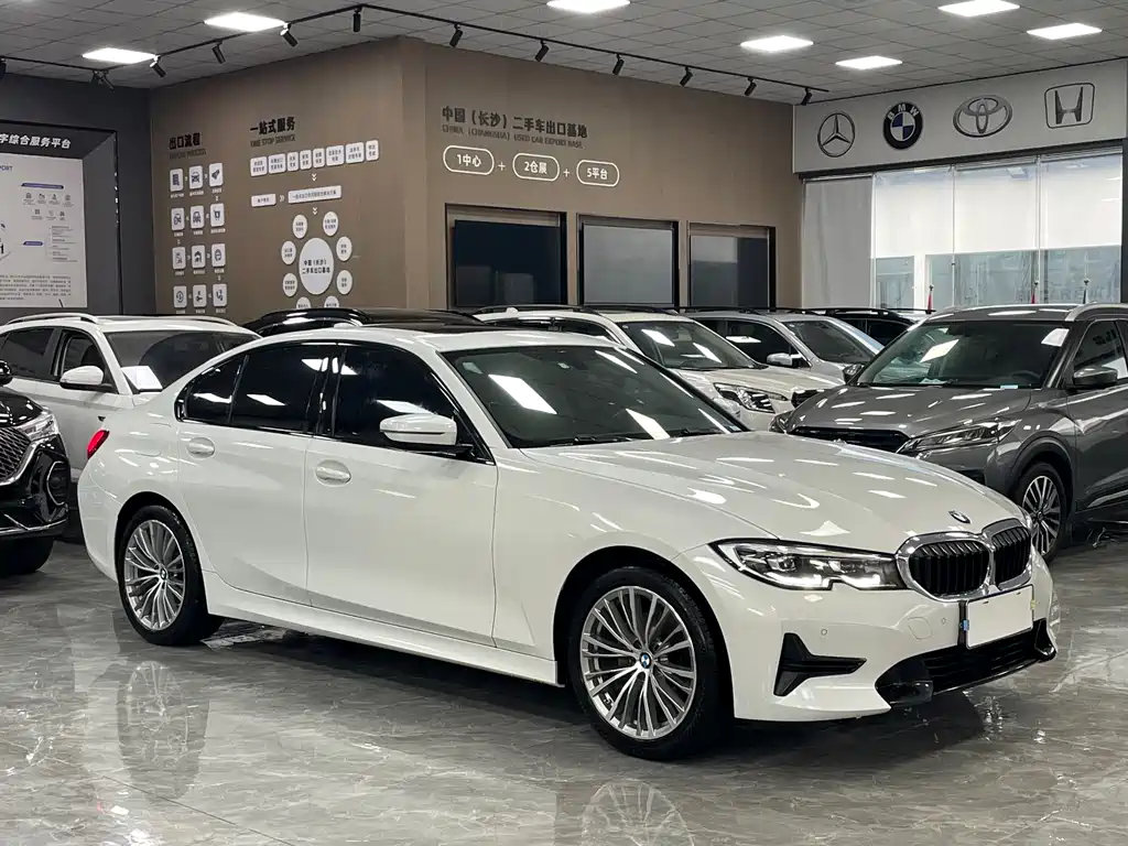 BMW 3 Series 2022 facelift 320i sports package купить на сайте DeffCars