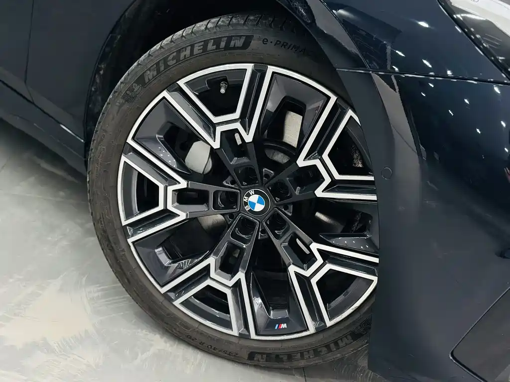 BMW 5 Series 2024 530Li Exclusive M Sports Package купить на сайте DeffCars