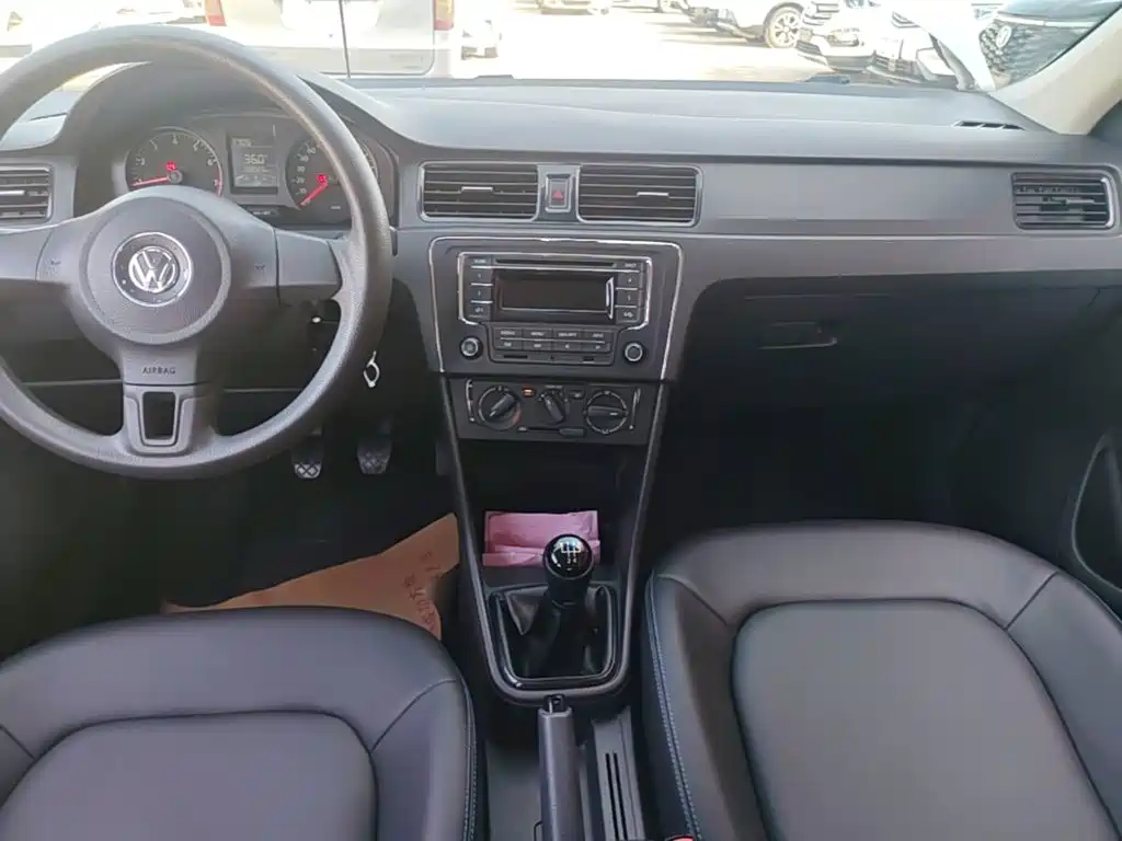 SANTANA 2015 1.6L Manual Fashion Edition купить на сайте DeffCars