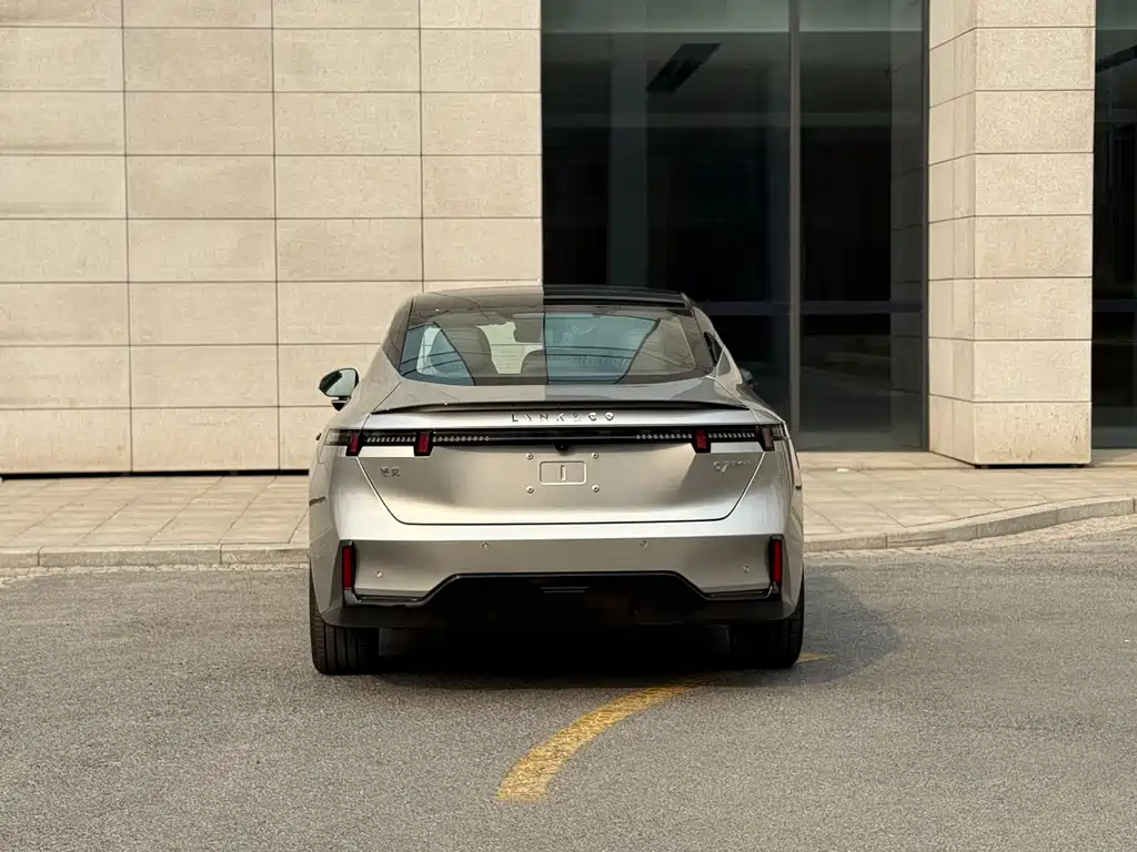 Lynk & Co 07 EM-P 2024 EM-P 126 long battery life Halo купить на сайте DeffCars