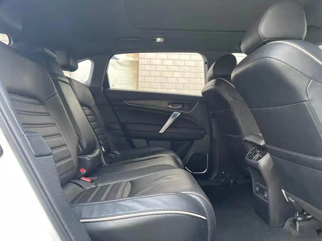 Honda UR-V 2017 240TURBO 2WD Deluxe Edition National V купить на сайте DeffCars