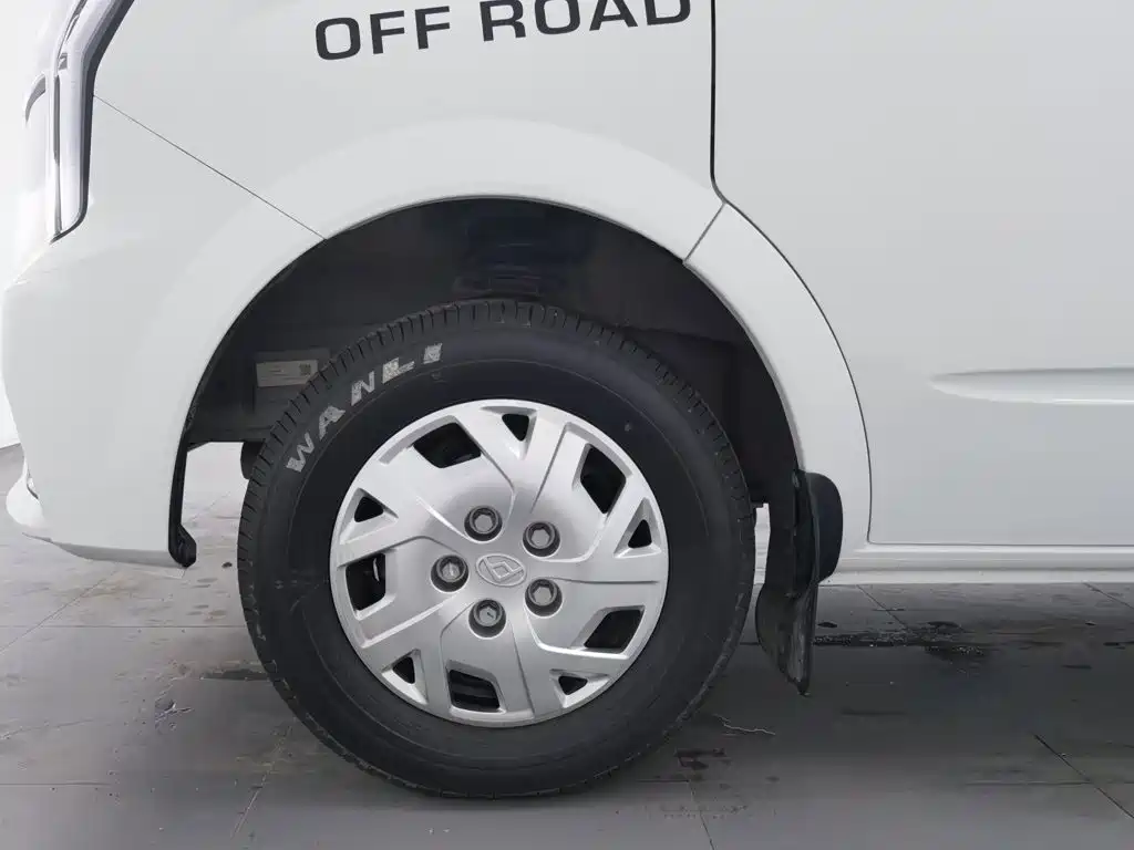 Xintu V80 2024 model AoYuntong 6AMT short axis ultra-low roof 127Ps 5/6 seats купить на сайте DeffCars