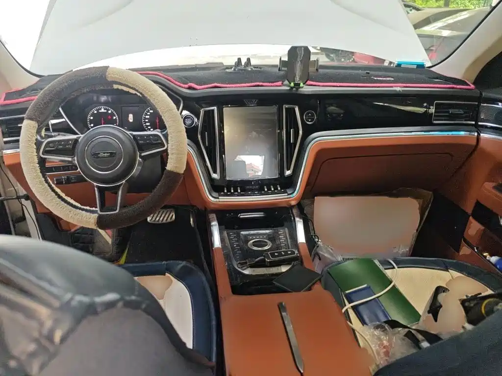 Zotye T700 2017 1.8T dual-clutch exclusive model купить на сайте DeffCars