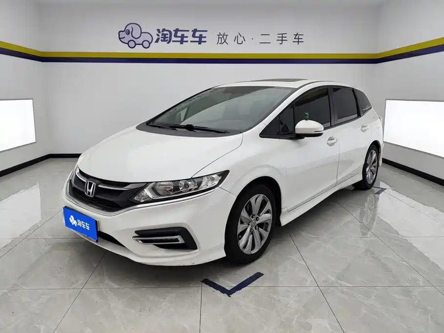 Jade 2017 1.8L automatic comfort version 5 seats купить на сайте DeffCars