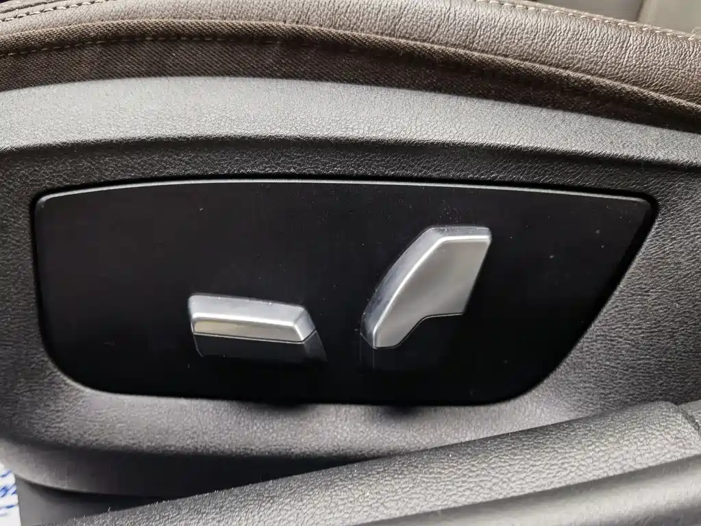 BMW 5 Series 2020 525Li M Sports Package купить на сайте DeffCars