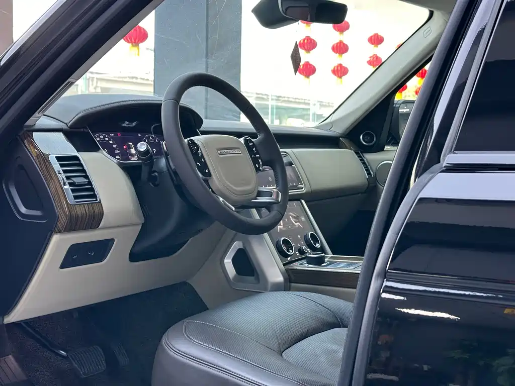 Range Rover 2018 3.0 SC V6 Vogue Extended Edition купить на сайте DeffCars